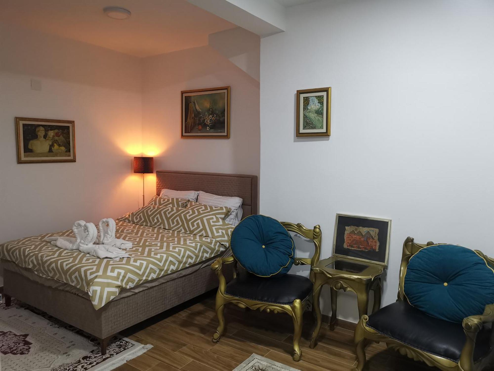 Mitrovici  In Apartments Airport מראה חיצוני תמונה